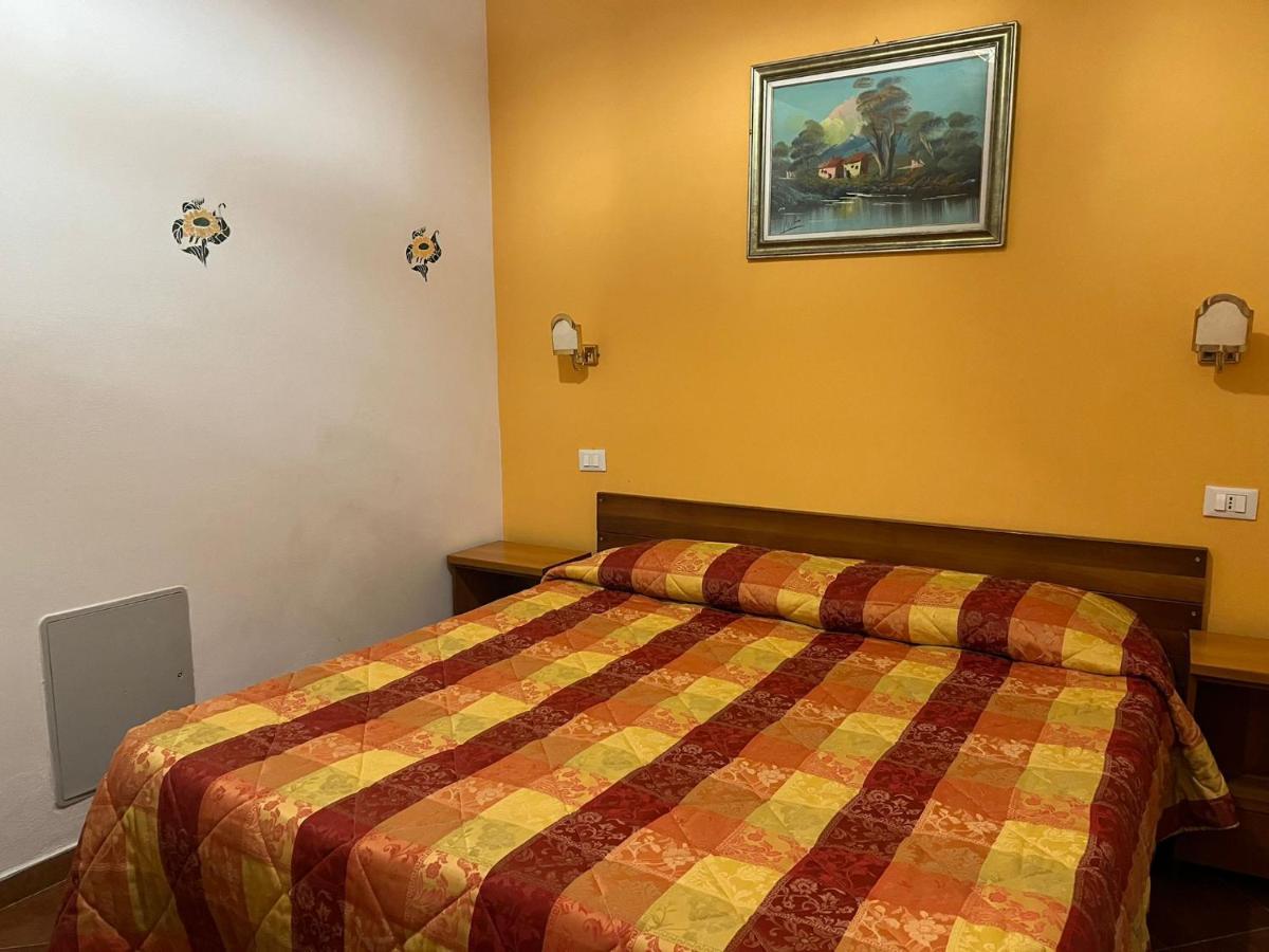 Agriturismo Le Mimose Imperia Luaran gambar